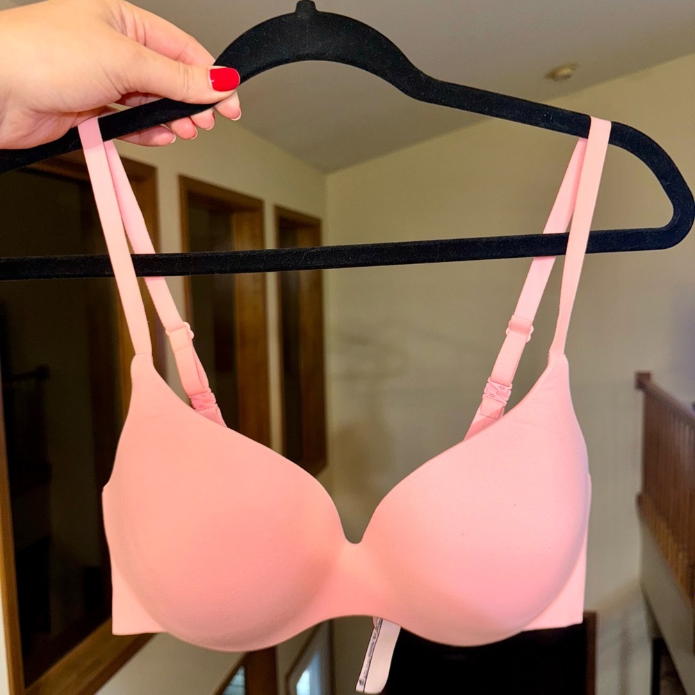 Victoria Secret - Women's Pink Bra